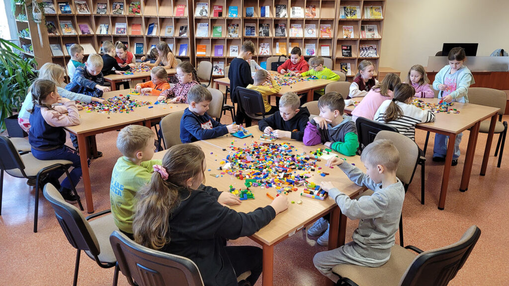 Poznajemy bibliotekę