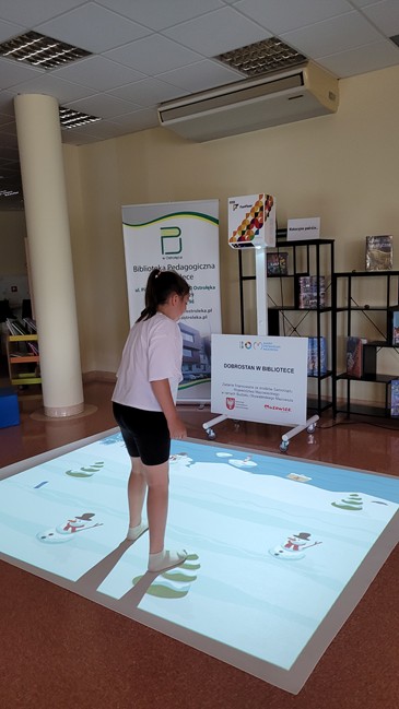 Wakacje z biblioteką 2025