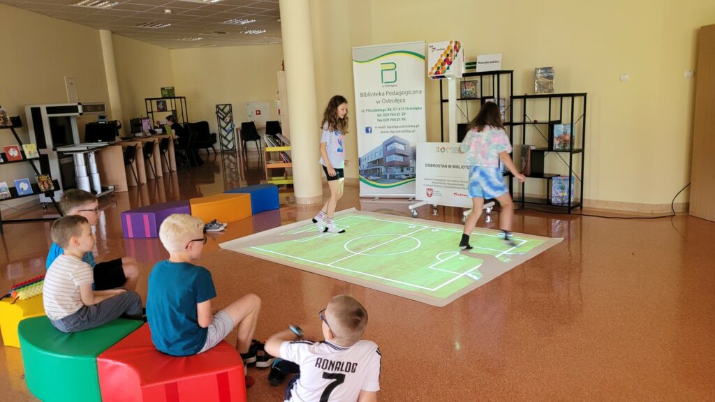 Wakacje z biblioteką 2025