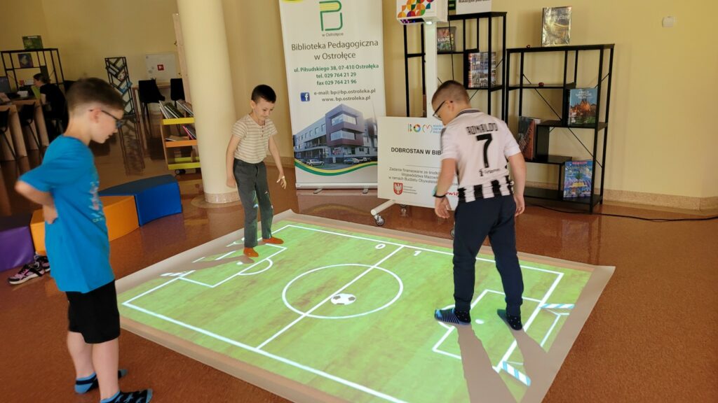 Wakacje z biblioteką 2025