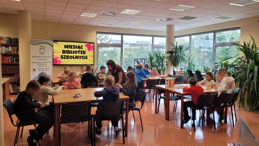 W BIBLIOTECE NIE MA NUDY!