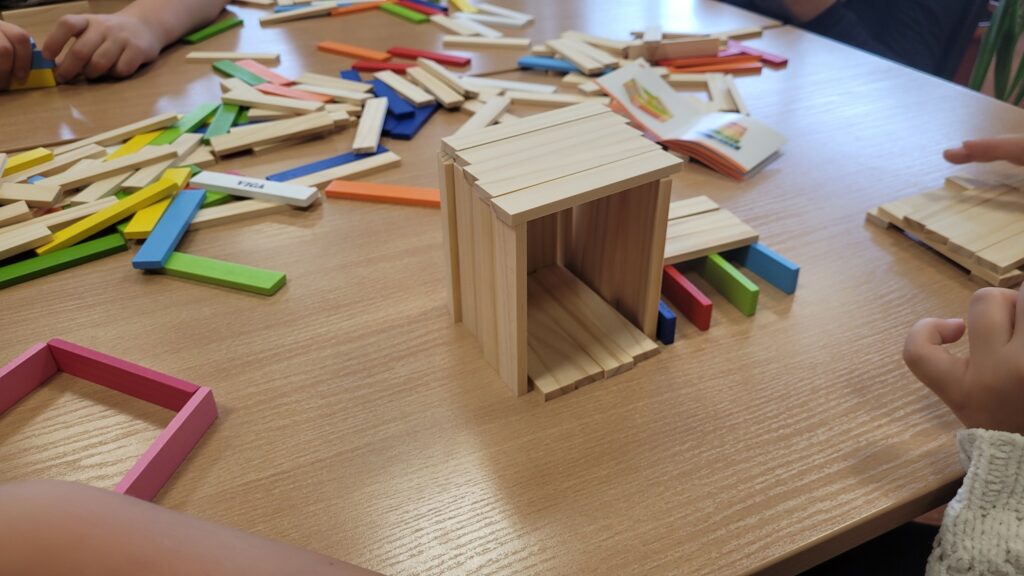 W BIBLIOTECE NIE MA NUDY!