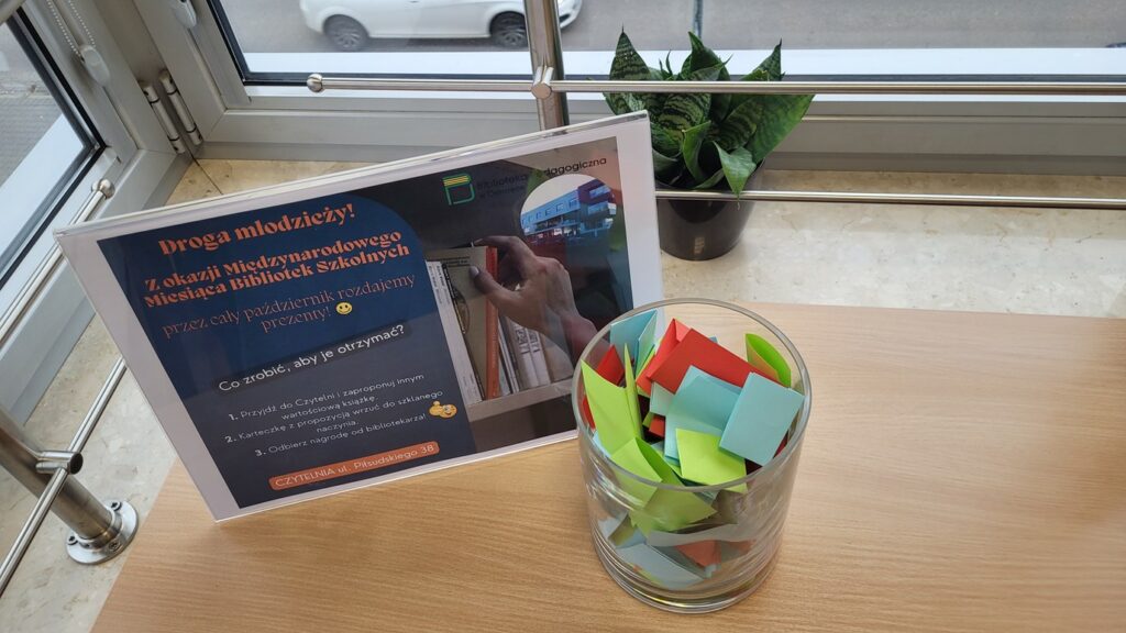 PAŹDZIERNIKOWA AKCJA Z PREZENTAMI!