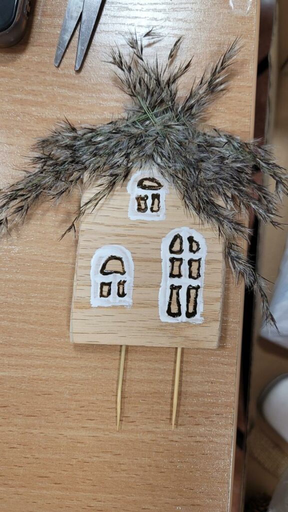 REALCJA Z WARSZTATÓW „ZRÓB SOBIE STROIK NA ŚWIĘTA”