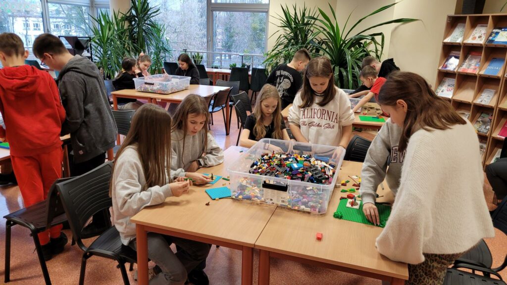 Warsztaty świąteczne i LEGO challenge