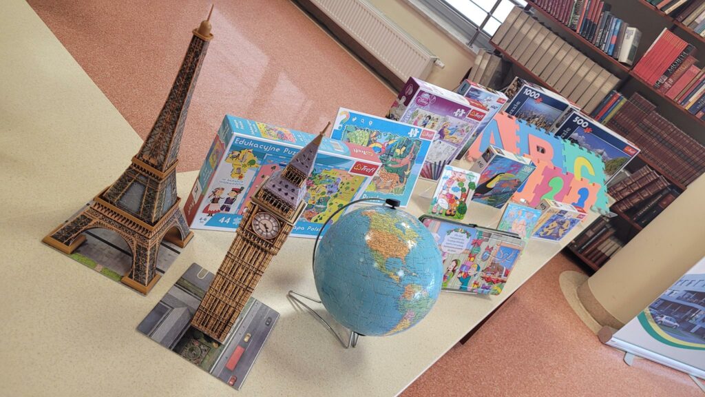 Międzynarodowy Dzień Puzzli w naszej bibliotece