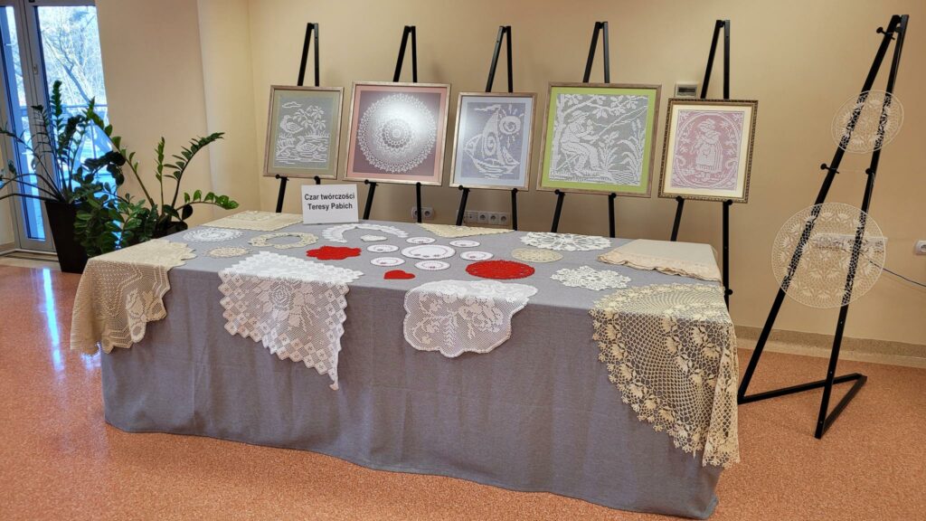 Czar twórczości Teresy Pabich - wystawa