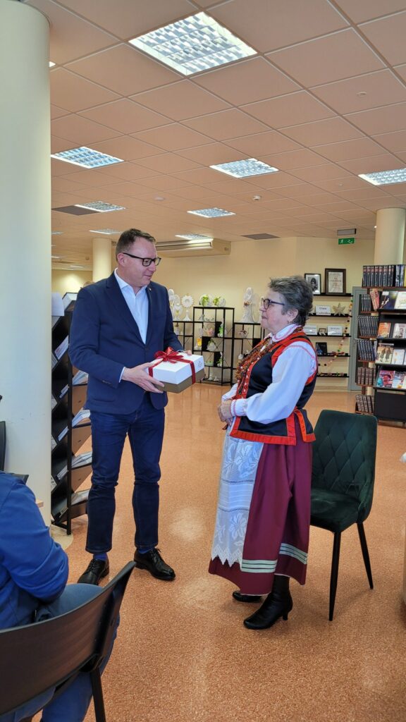 WERNISAŻ ETNO CUDEŃKA