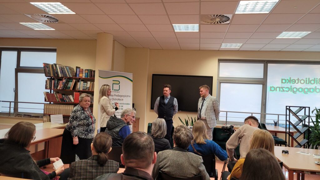 PREZENTACJA POEMATU KAROLA SAMSELA